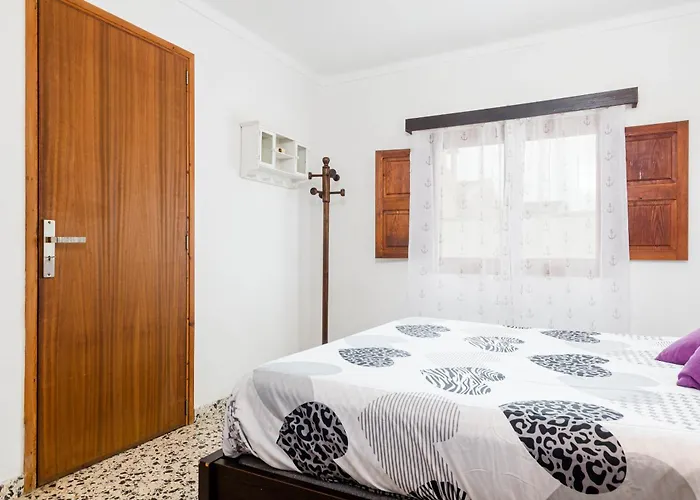 Сasa de vacaciones Yourhouse Petita, House In Majorca North