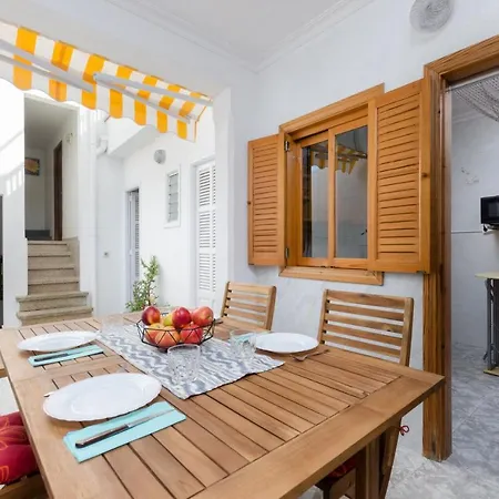 Ferienhaus Yourhouse Petita, House In Majorca North