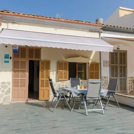 Ferienhaus Yourhouse Petita, House In Majorca North