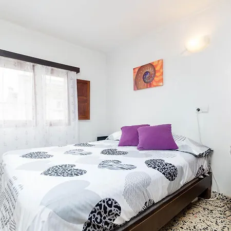 Yourhouse Petita, House In Majorca North *