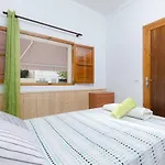 Сasa de vacaciones Yourhouse Petita, House In Majorca North *