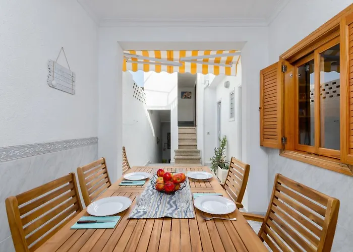 Yourhouse Petita, House In Majorca North *