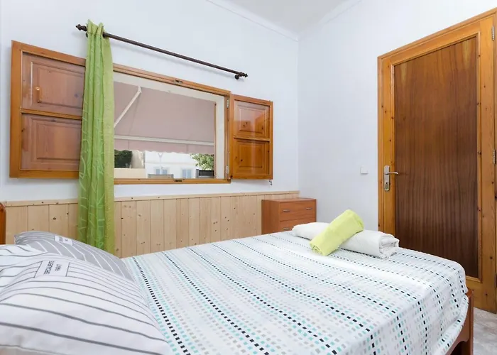 Nyaraló Yourhouse Petita, House In Majorca North *